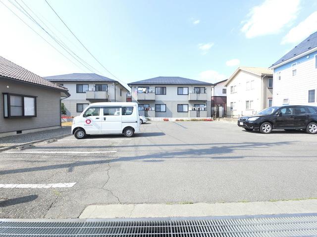 ＶＩＡＣＬＩＦＦ(ヴィアクリフ)　Ａ/Ｂ（A102） 駐車場