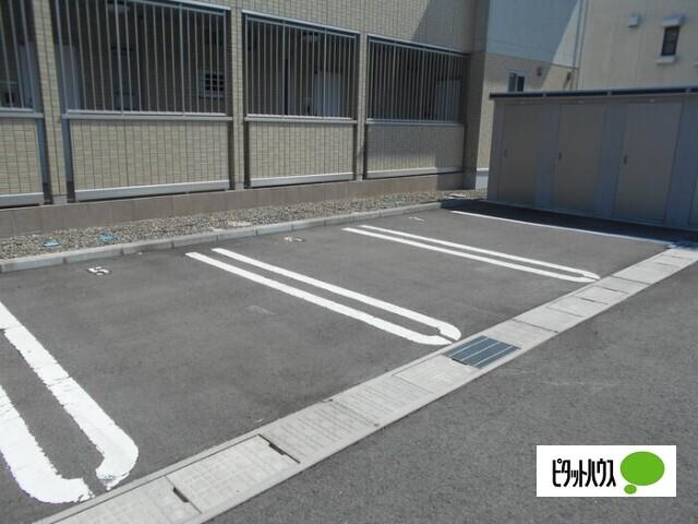 セジュール・アルス（102） 駐車場