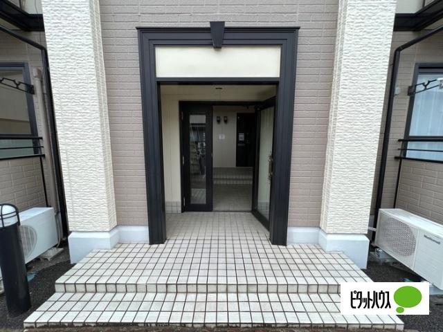 フレマリール若宮　Ａ/Ｂ/Ｃ/Ｄ（C102） エントランス