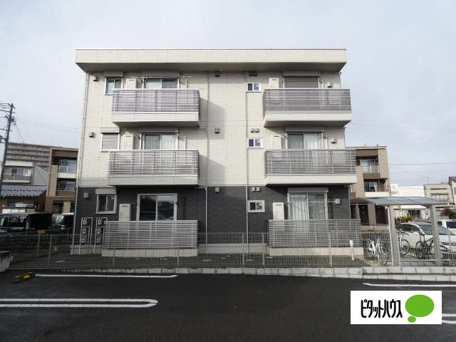 キアラ（301） 駐車場