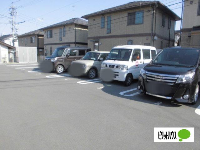サントルＴ＆Ｓ（102） 駐車場