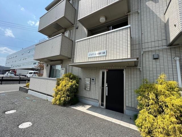 エスポワール・東和田　B（201） エントランス