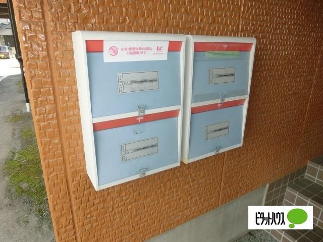 クレール南浅間 エントランス