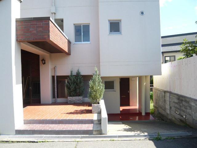 七瀬中町ホームズ エントランス