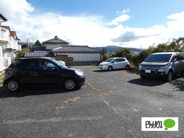 グローリーハイツ Ａ 駐車場