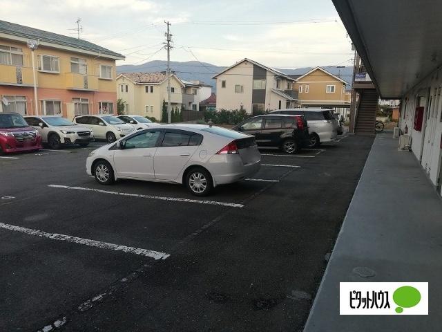 ビックソルトヒル 駐車場