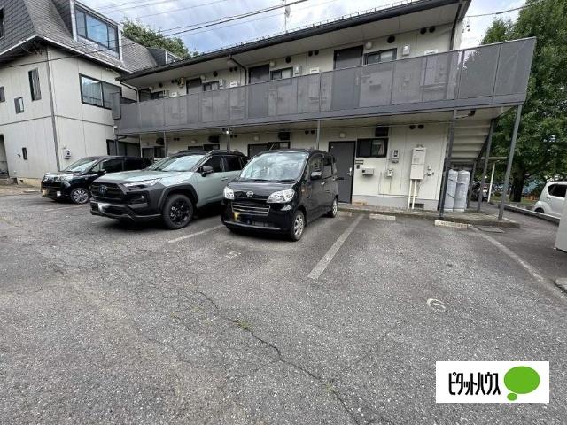 フレグランスアプリコット 駐車場