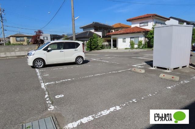 Spirit 駐車場