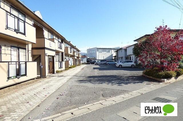サンビレッジ青木島　Ｂ 駐車場