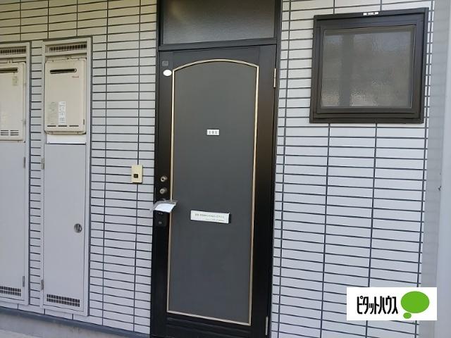 ハイツハープA棟 エントランス