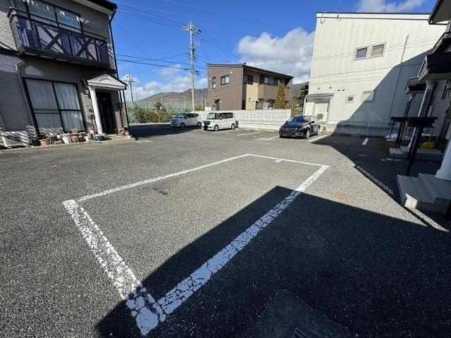 Ｂｒａｎｃｈｅ美くしＢ 駐車場