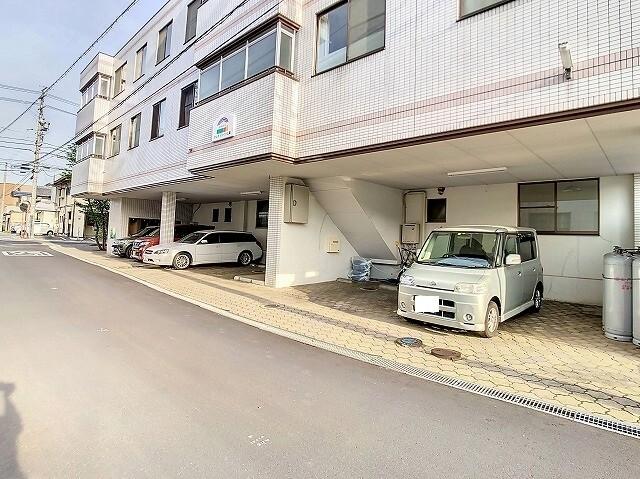 サンディハイツ三輪 エントランス