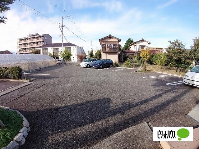 カーサ・デ・ソラーナ 駐車場