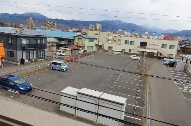 マンション渚 駐車場
