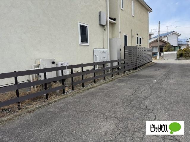 シティ輿石 駐車場
