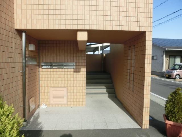 山村マンションⅡ エントランス