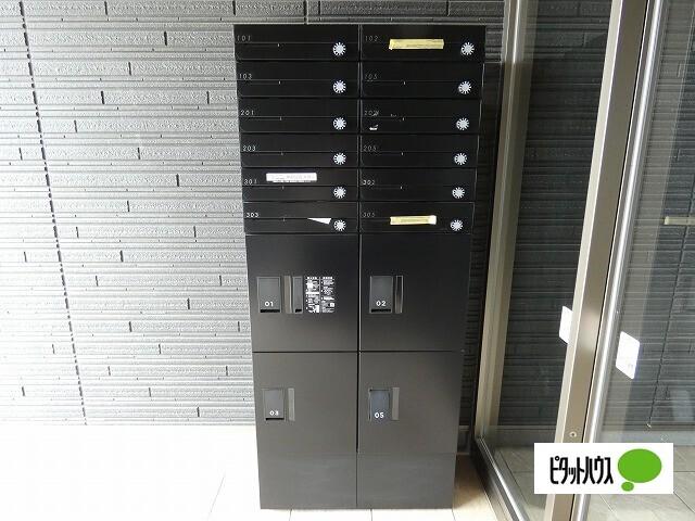 Ａ　Ｃｌｏｕｄ　Ｒｅｓｉｄｅｎｃｅ その他