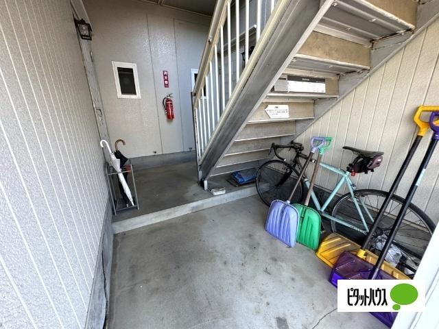 サンビレッジ赤羽Ａ エントランス