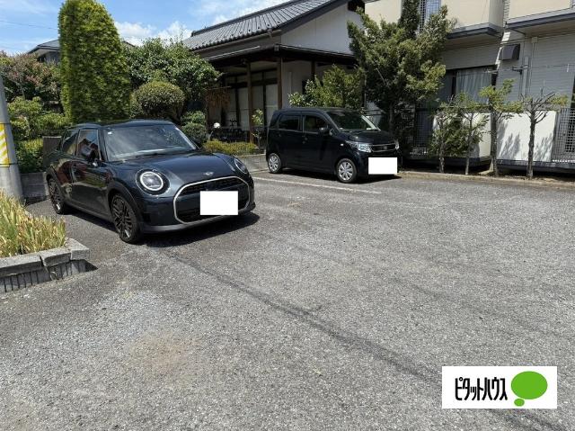 バルコリーヌ三本柳 駐車場