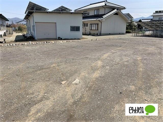 保屋野ハイツ 駐車場