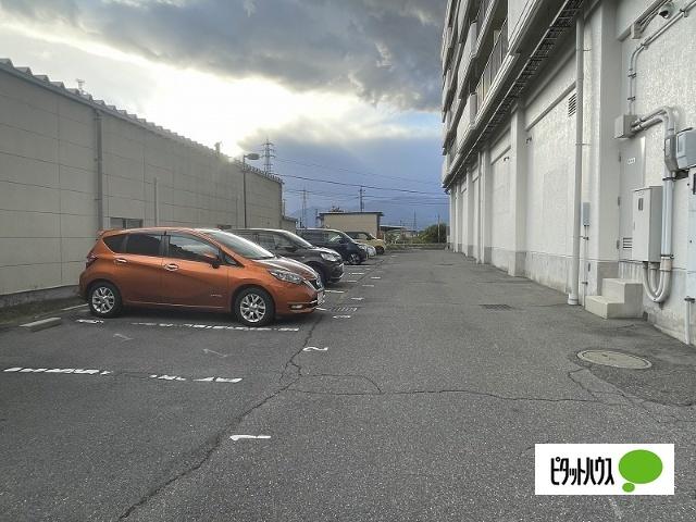 ニットー上高地コーポ 駐車場