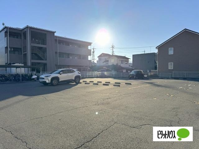 Limpiaグランドパーク早川 駐車場