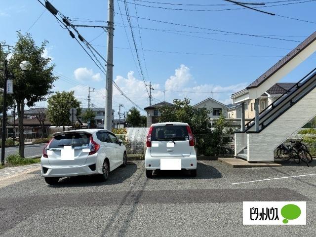 SurplusK-1 駐車場