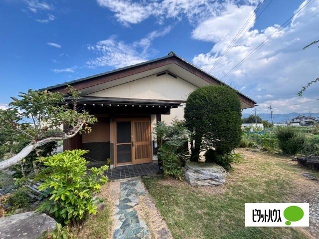 稲里町田牧貸家 エントランス