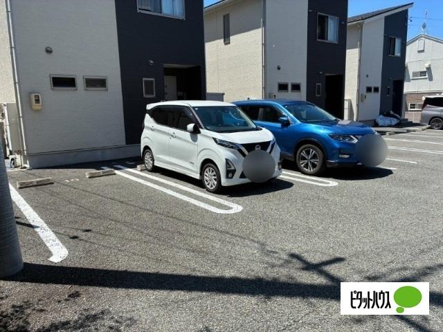 ル・ボア・ラ・シュエット墨坂　A棟 駐車場
