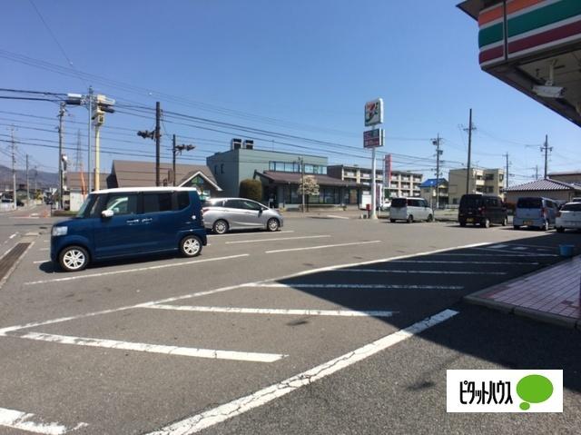 長谷部ビル 駐車場