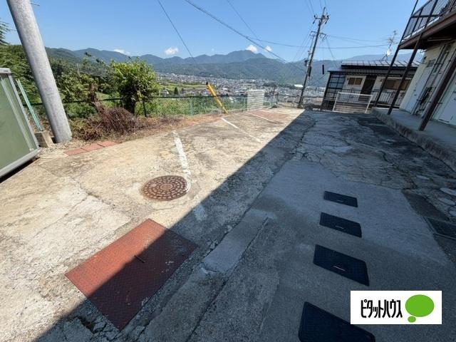 グリーンハイツ蟻ケ崎 駐車場