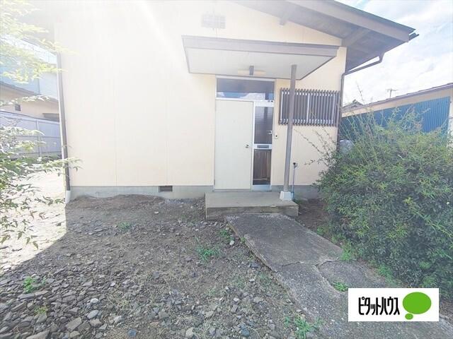 長野市大字北尾張部一戸建 エントランス