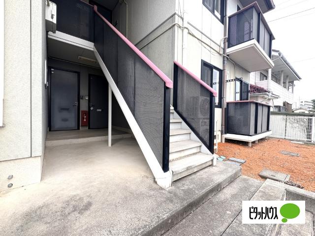 アドヴァンス大屋B エントランス