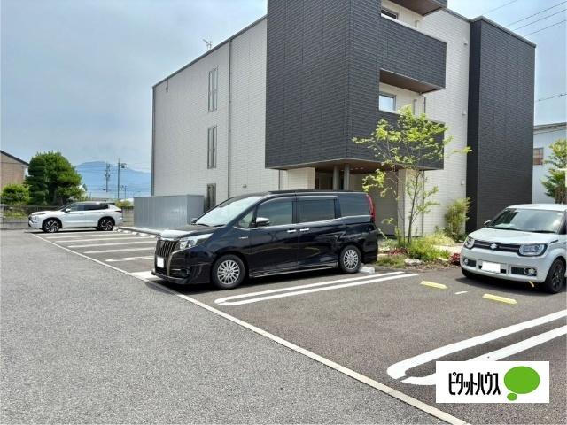 Ｔ’ｓスクエアⅡ 物件画像