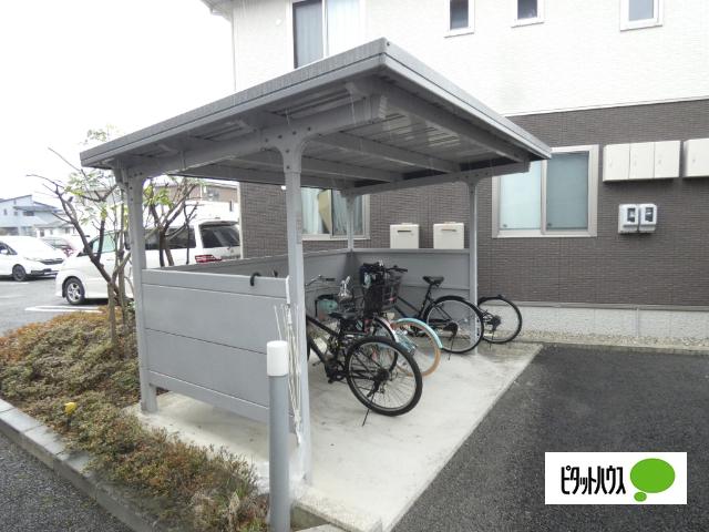 プロヌーブ高田A 物件画像