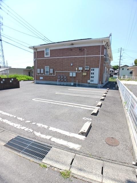 ベルネージュ・Ｙ（202） 駐車場