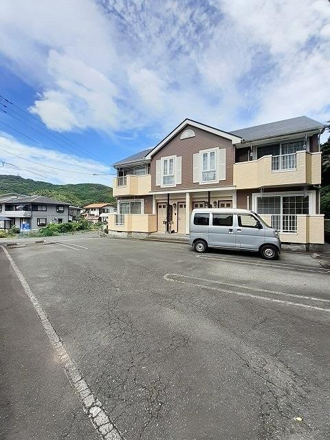 ボニートフォレスタ（102） 駐車場