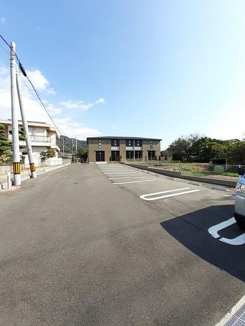 カーサ・ルピナス（202） 駐車場