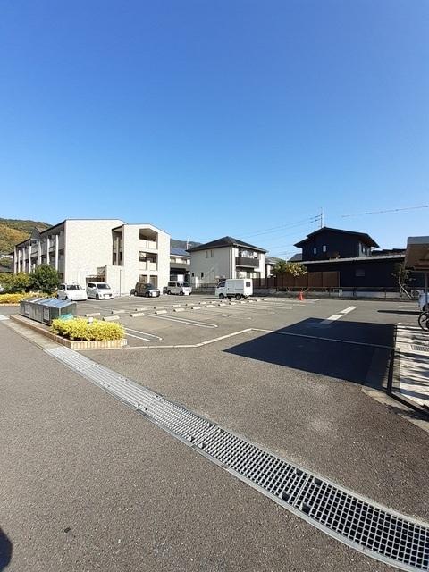 グラン・シエロ（307） 駐車場