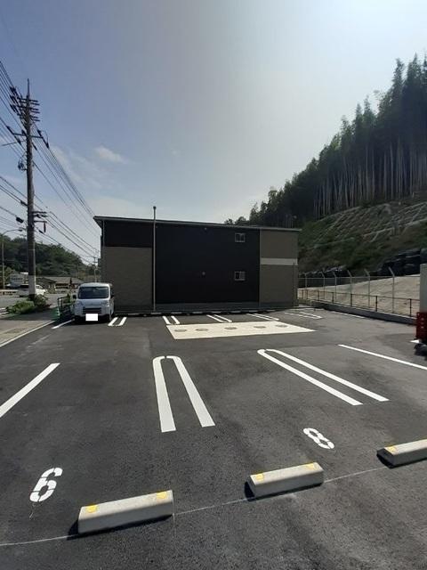 ＭＧハウス（205） 駐車場