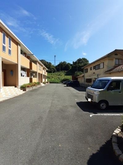 Ｅ’ｓ　Ｇａｒｄｅｎ　Ａ（201） 駐車場