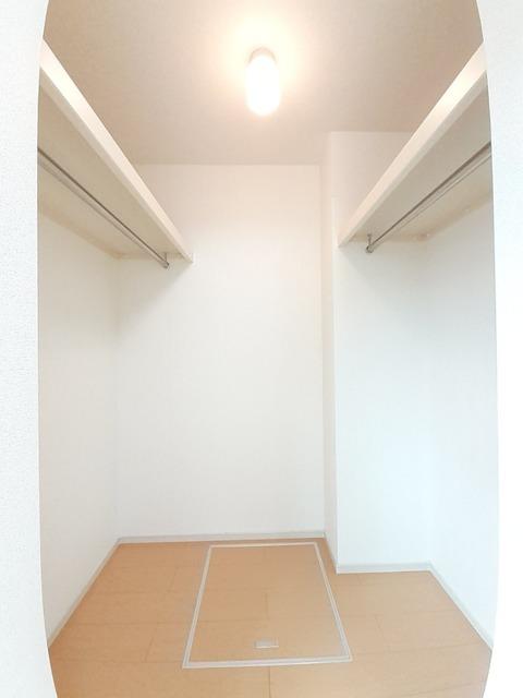 シャン　ド　ランジュ（101） 収納