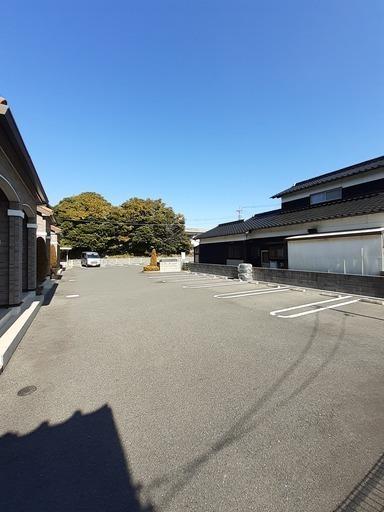 シャン　ド　ランジュ（101） 駐車場