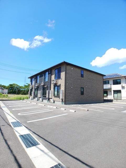 ラーゴム　Ⅱ（102） 駐車場