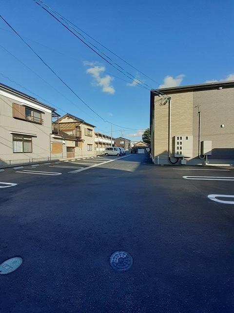 ウェルスフォンテ櫛ケ浜Ａ（202） 駐車場