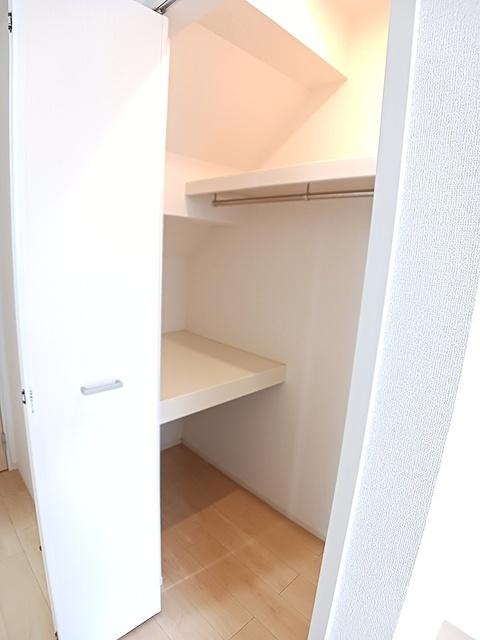 フェリーチェ　虹（103） 収納