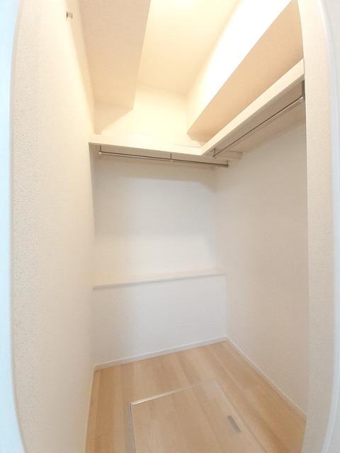 ラーゴム　Ａ（102） 収納