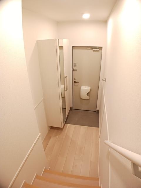 サンセットコースト壱番館（203） 玄関
