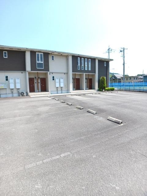 アンベリールＢ（101） 駐車場