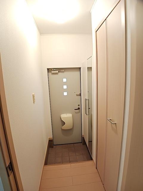 シェトラーゼ（103） 玄関